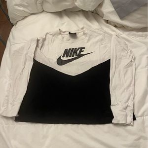 NIKE long sleeve